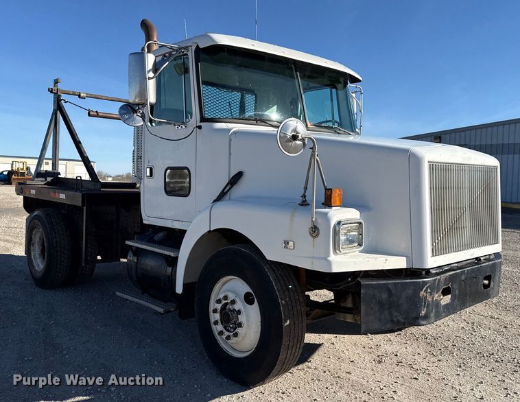 image for item EP2911 1996 Volvo reel truck