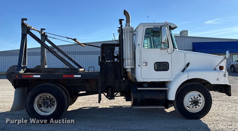 image for item EP2911 1996 Volvo reel truck