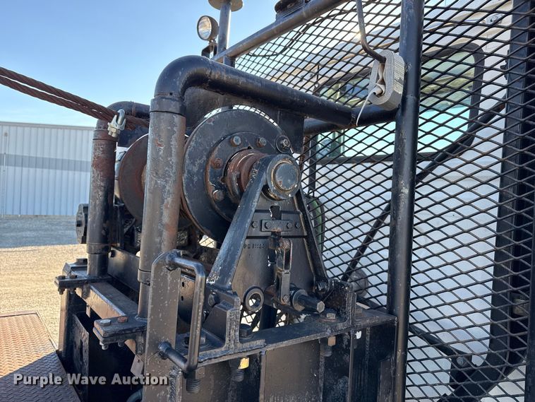 image for item EP2911 1996 Volvo reel truck