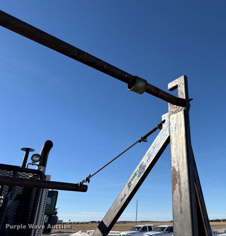 image for item EP2911 1996 Volvo reel truck