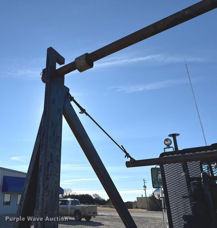 image for item EP2911 1996 Volvo reel truck