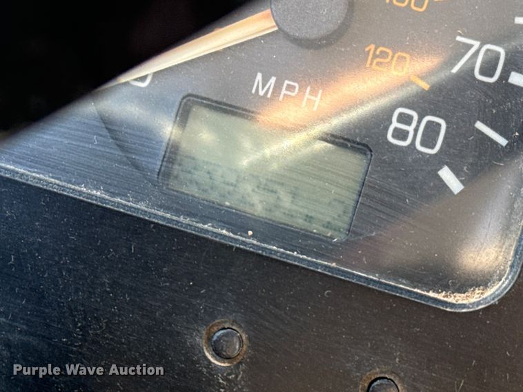 image for item EP2911 1996 Volvo reel truck