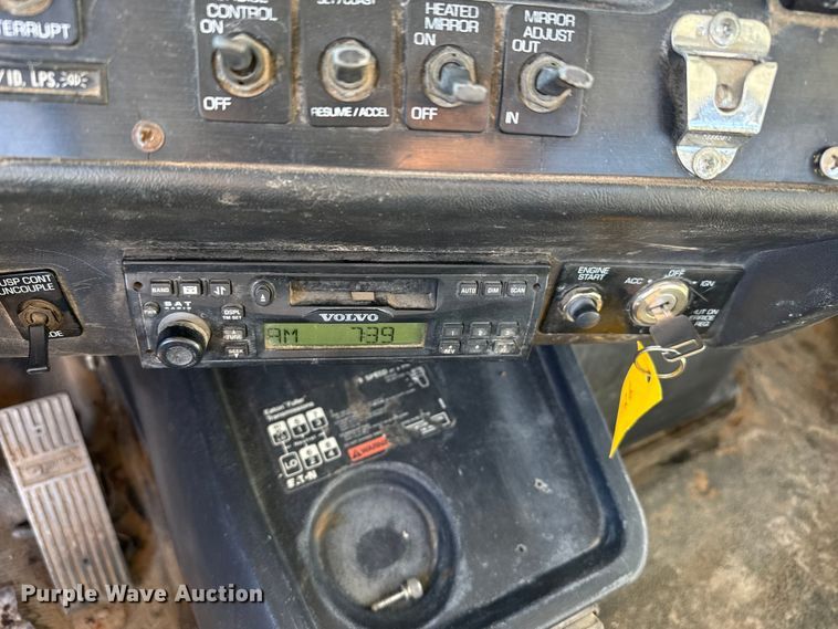 image for item EP2911 1996 Volvo reel truck