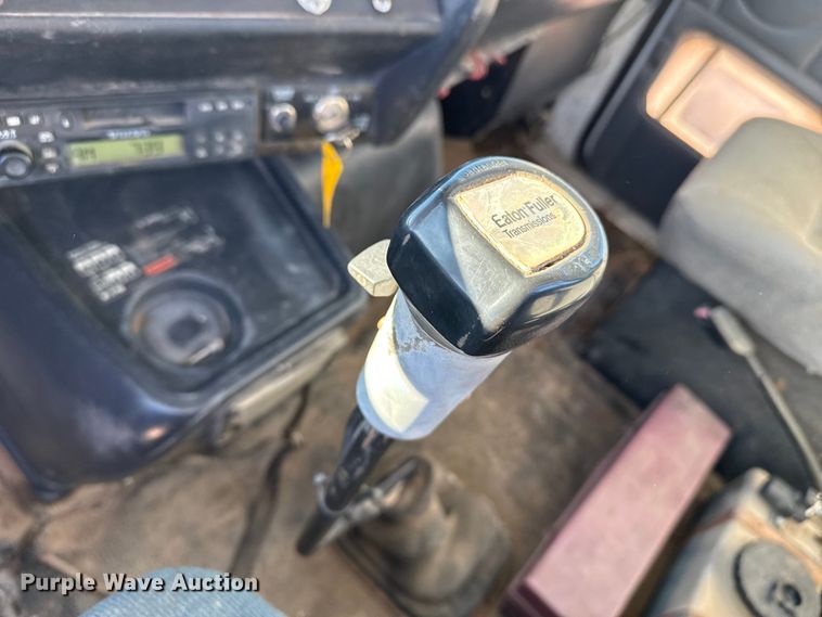 image for item EP2911 1996 Volvo reel truck