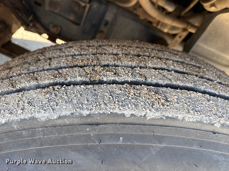 image for item EP2911 1996 Volvo reel truck