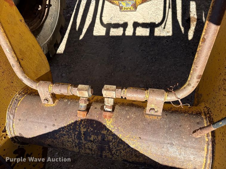 image for item EP2912 Clark 75C wheel loader