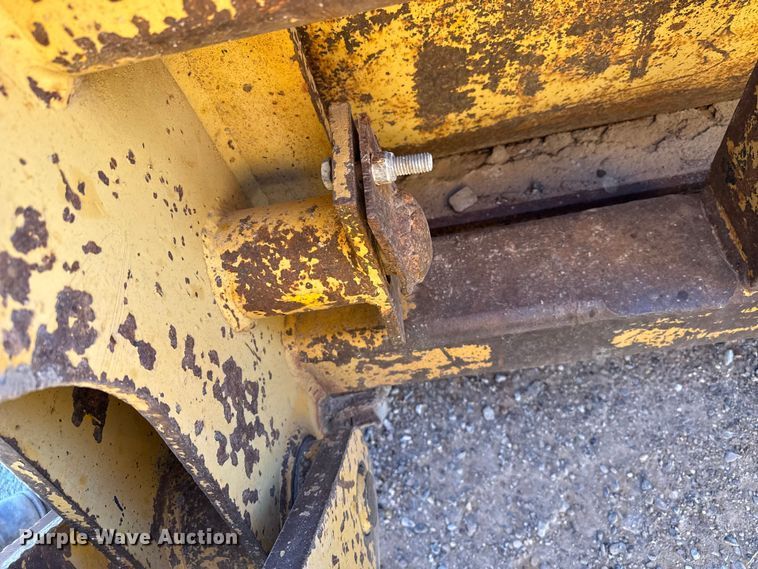 image for item EP2912 Clark 75C wheel loader