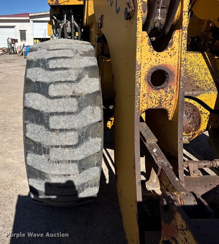 image for item EP2912 Clark 75C wheel loader