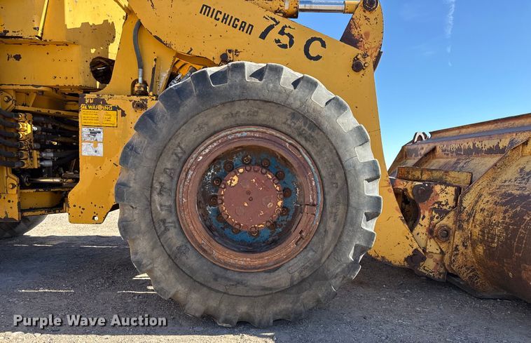 image for item EP2912 Clark 75C wheel loader