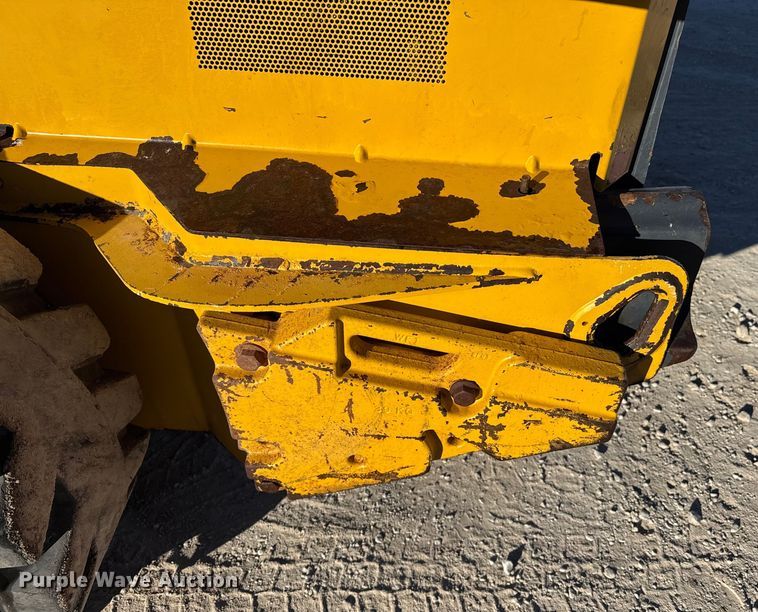 image for item EP2914 2019 John Deere 324G skid steer loader
