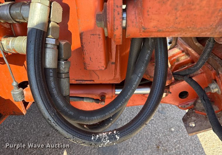 image for item EP2917 1997 Ditch Witch 5110 trencher