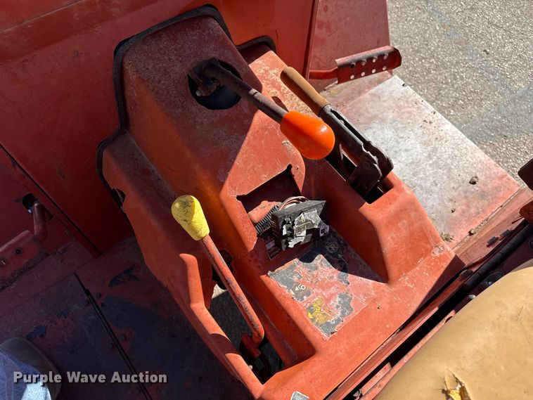 image for item EP2917 1997 Ditch Witch 5110 trencher