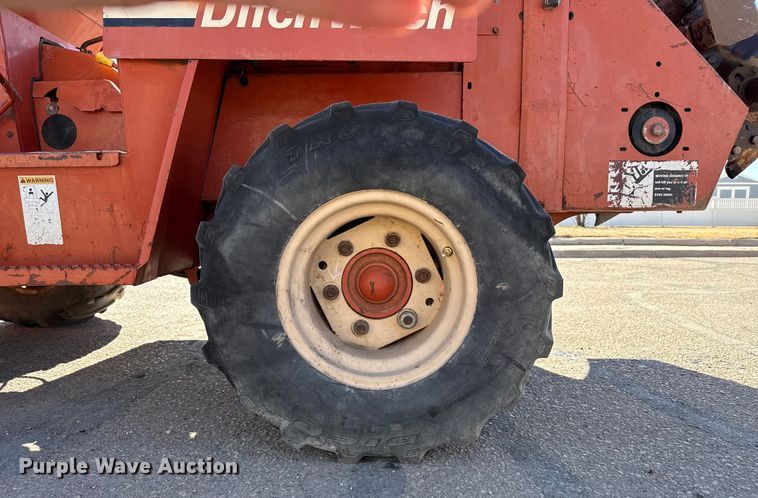 image for item EP2917 1997 Ditch Witch 5110 trencher
