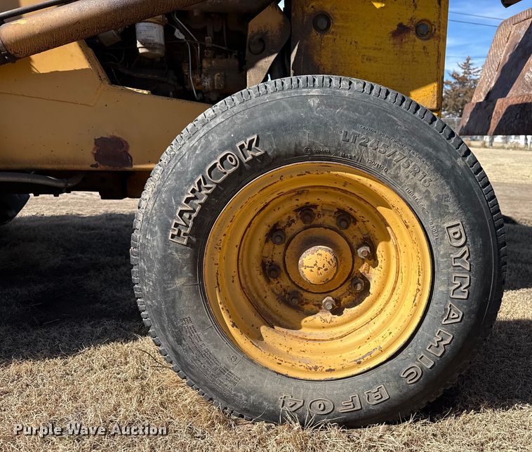 image for item EP2918 Ford 555 backhoe