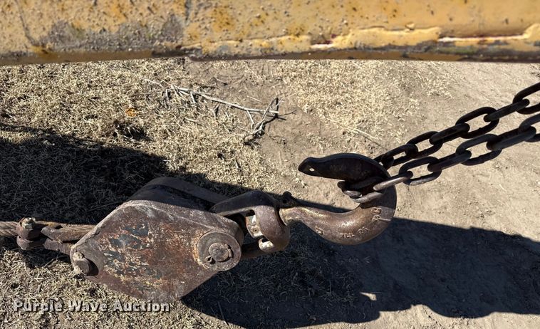 image for item EP2920 National Crane Corporation 4T-55 truck mounted crane