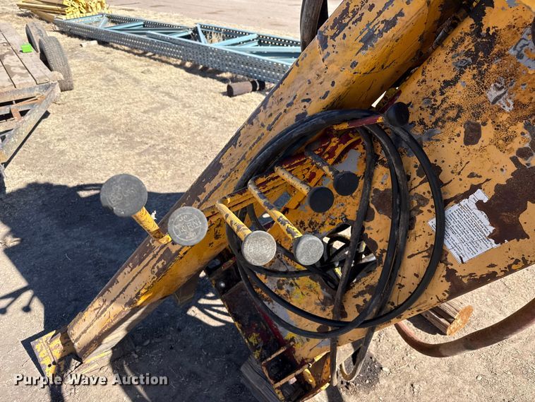 image for item EP2920 National Crane Corporation 4T-55 truck mounted crane