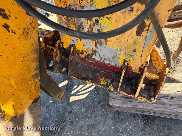 image for item EP2920 National Crane Corporation 4T-55 truck mounted crane