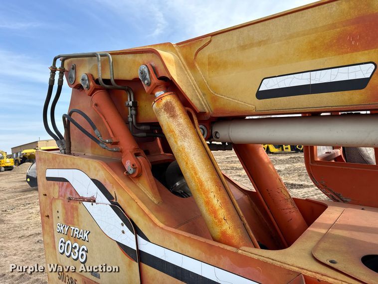 image for item EP2993 2004 Sky Trak 6036 telehandler