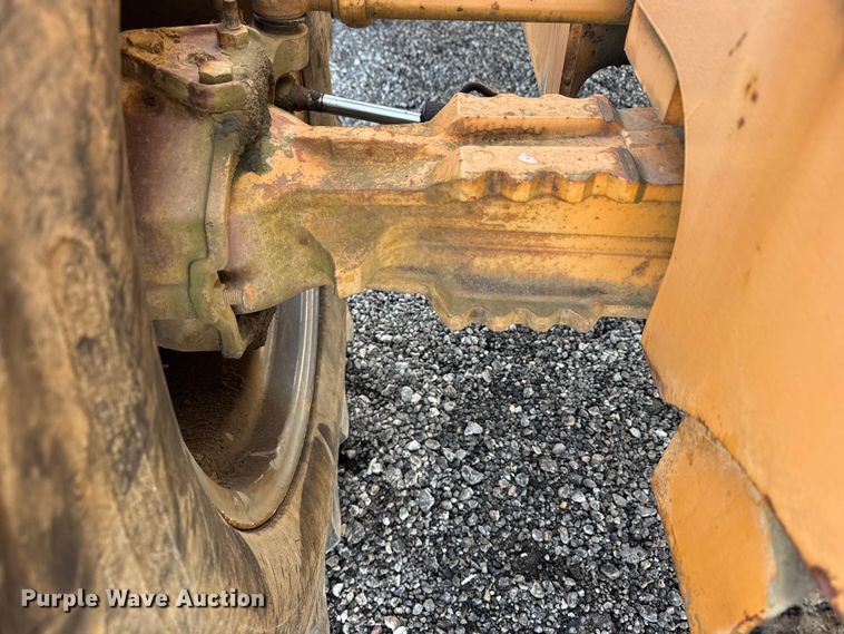 image for item ER0225 1989 Case 760 vibratory cable plow
