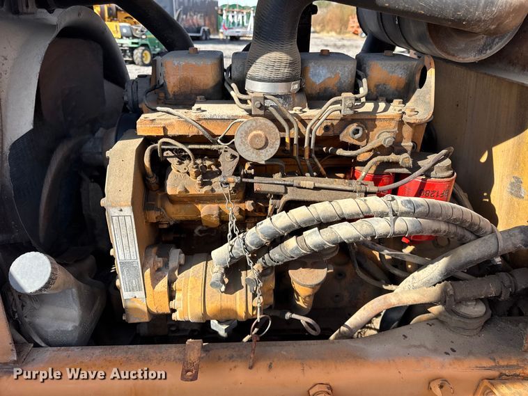 image for item ER0225 1989 Case 760 vibratory cable plow