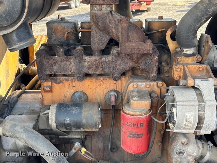 image for item ER0225 1989 Case 760 vibratory cable plow