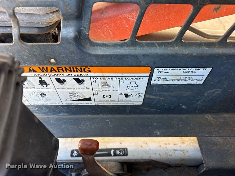 image for item ER0395 2004 Bobcat S160 skid steer loader