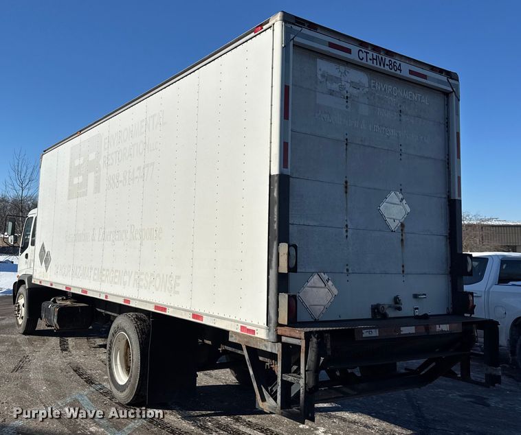 image for item ER0396 2006 Isuzu T7F box truck