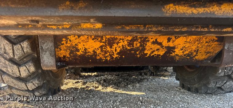 image for item ER0415 Mustang 940 skid steer loader