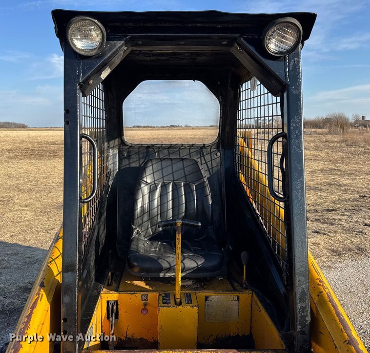 image for item ER0415 Mustang 940 skid steer loader