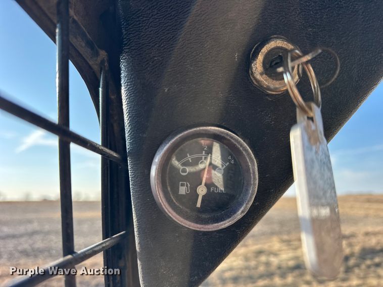 image for item ER0415 Mustang 940 skid steer loader