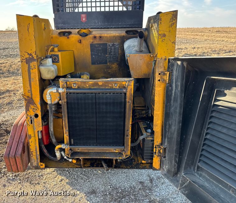 image for item ER0415 Mustang 940 skid steer loader