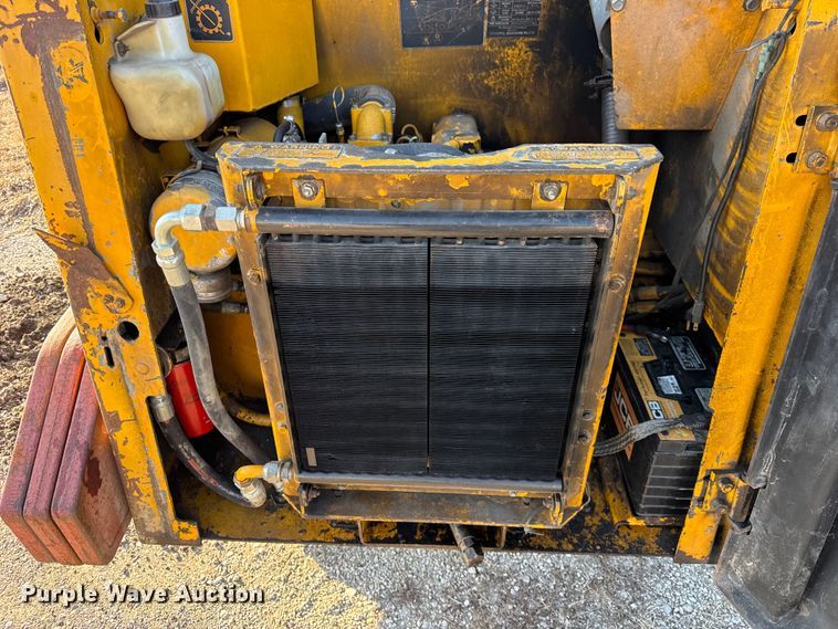 image for item ER0415 Mustang 940 skid steer loader