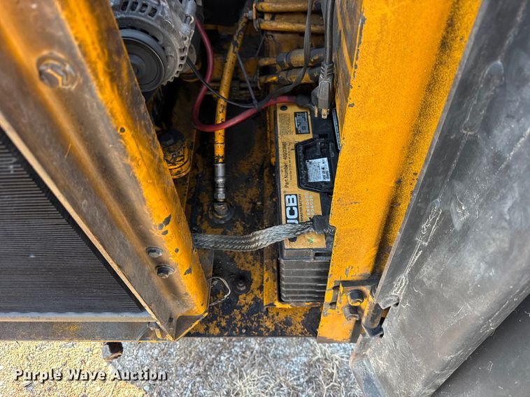 image for item ER0415 Mustang 940 skid steer loader