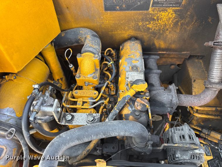 image for item ER0415 Mustang 940 skid steer loader