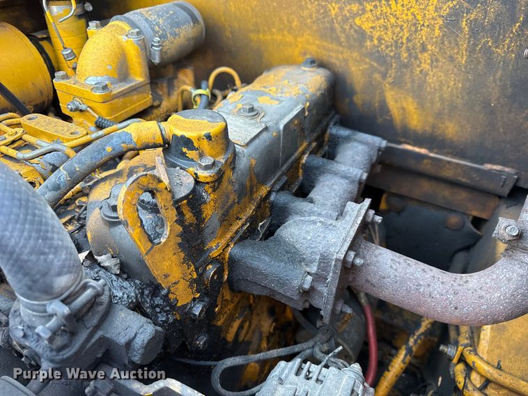 image for item ER0415 Mustang 940 skid steer loader