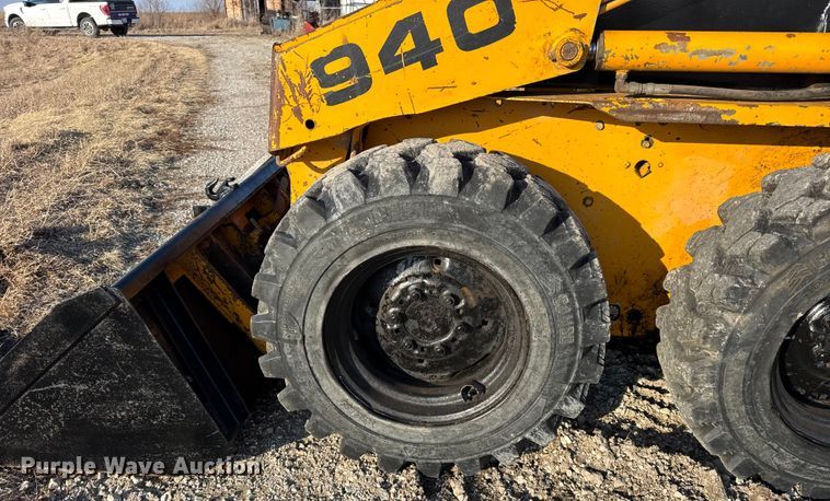 image for item ER0415 Mustang 940 skid steer loader