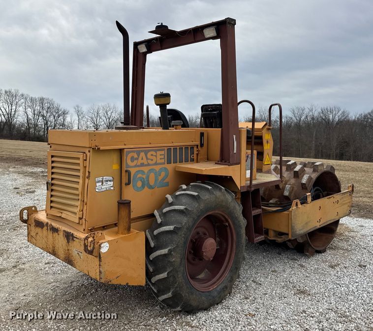 image for item ER0425 J.I. Case W602BPD single drum vibratory roller