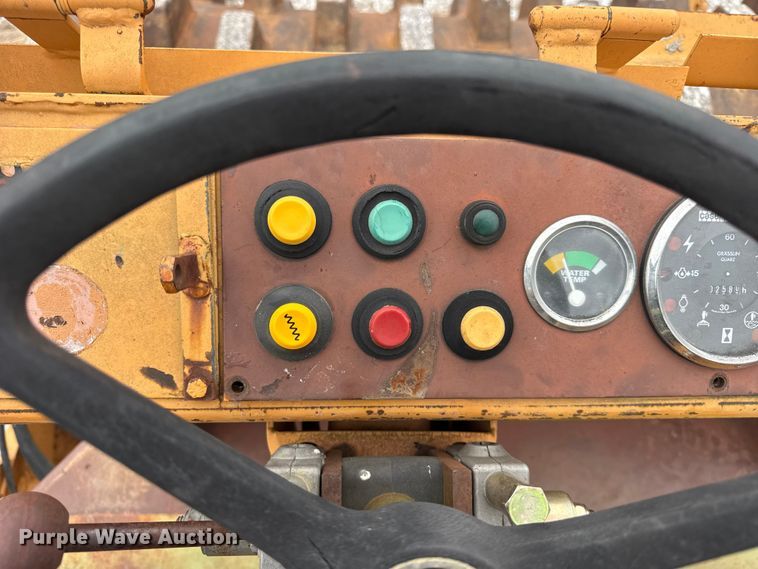 image for item ER0425 J.I. Case W602BPD single drum vibratory roller