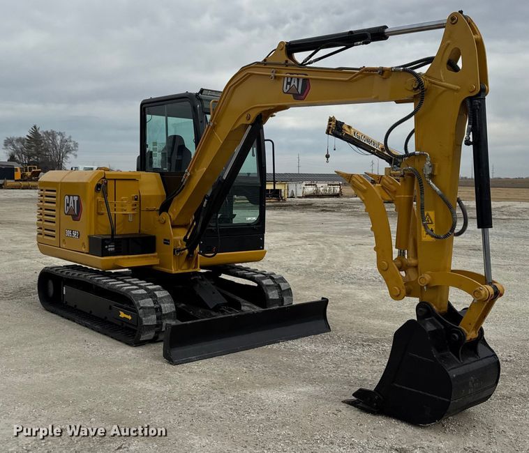 image for item ER0427 2018 Caterpillar 305.5E2 mini excavator