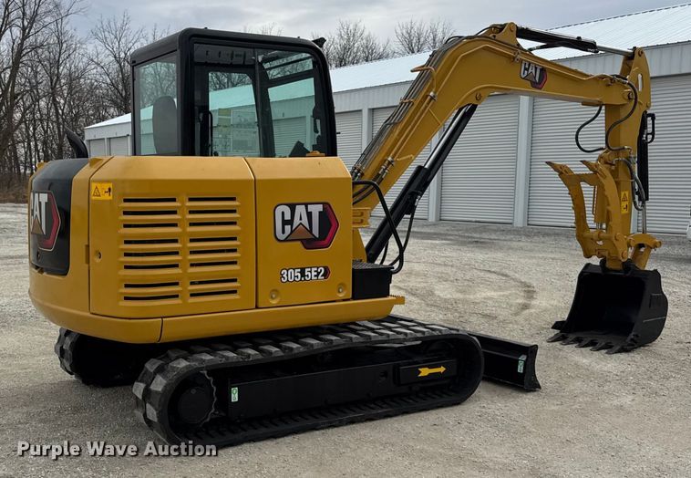 image for item ER0427 2018 Caterpillar 305.5E2 mini excavator