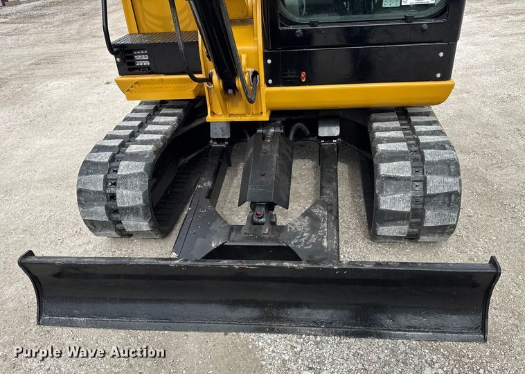 image for item ER0427 2018 Caterpillar 305.5E2 mini excavator