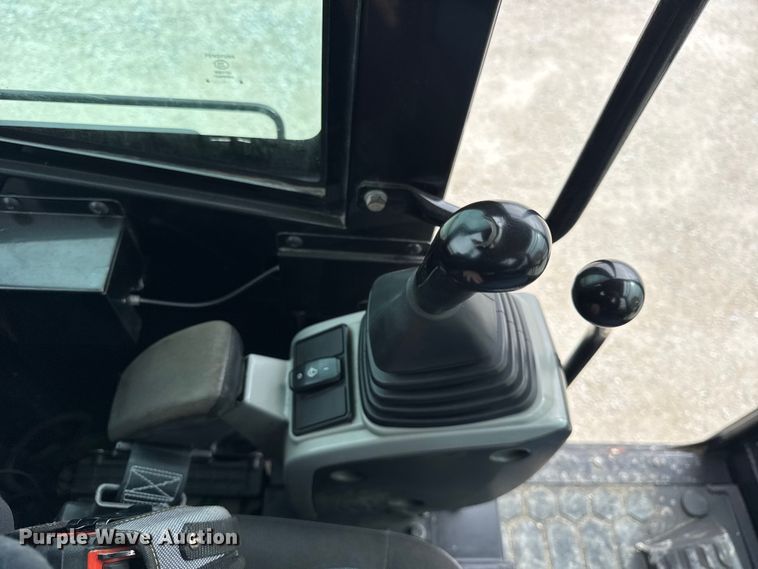 image for item ER0427 2018 Caterpillar 305.5E2 mini excavator