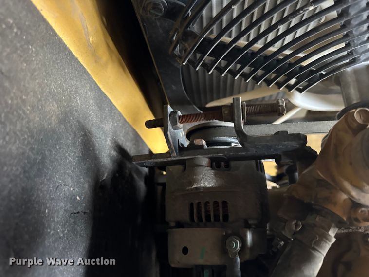 image for item ER0427 2018 Caterpillar 305.5E2 mini excavator