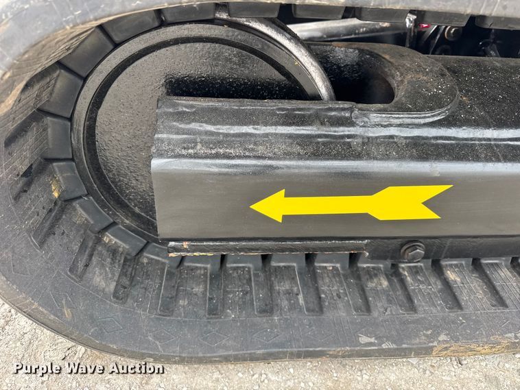 image for item ER0427 2018 Caterpillar 305.5E2 mini excavator