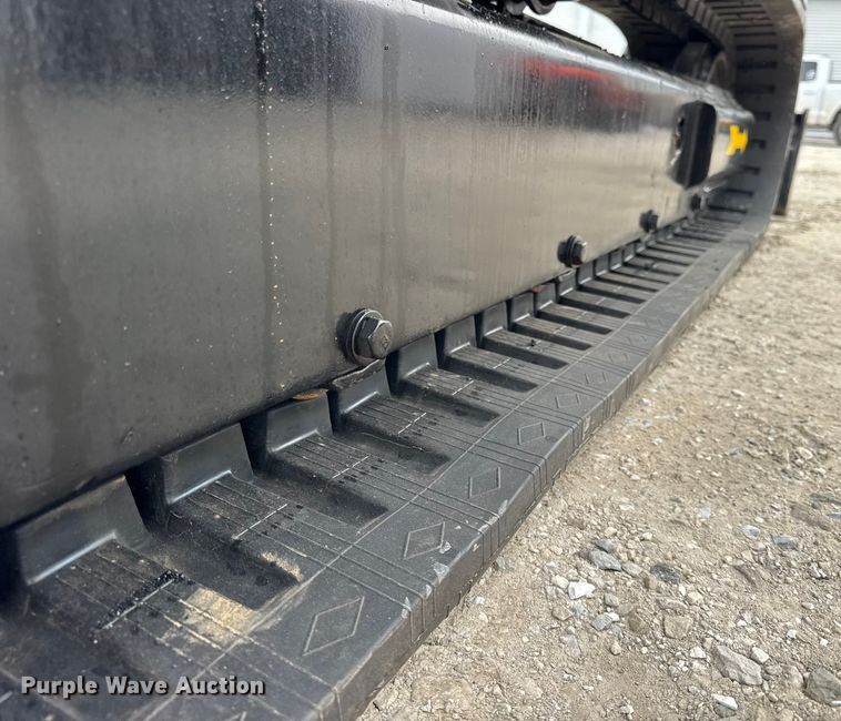 image for item ER0427 2018 Caterpillar 305.5E2 mini excavator