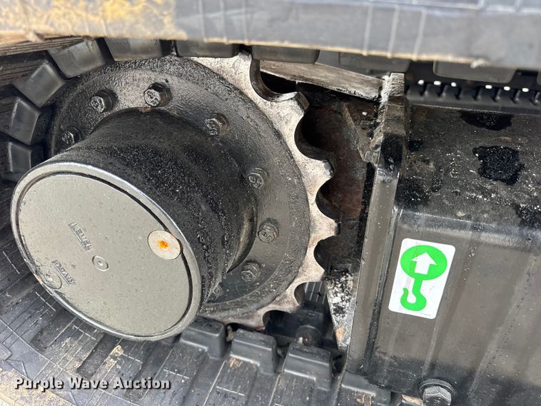 image for item ER0427 2018 Caterpillar 305.5E2 mini excavator