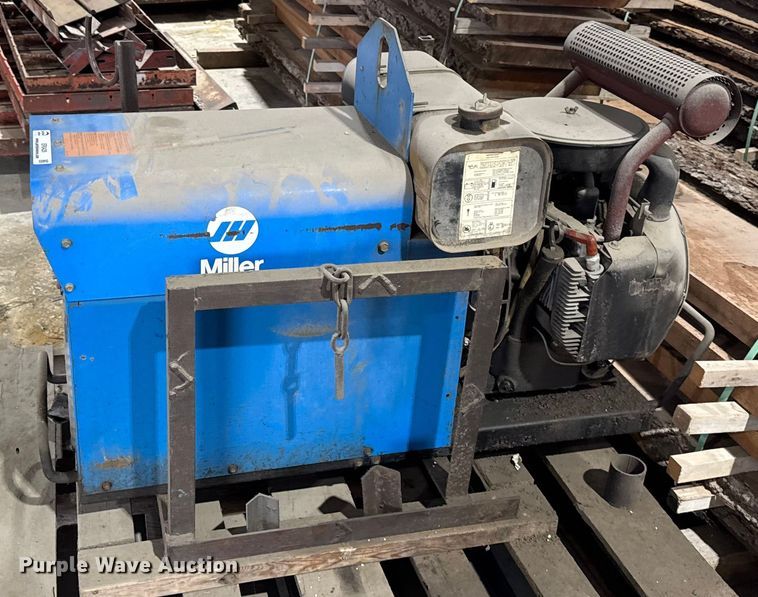 image for item ER0429 Miller AEAD-200LE welder/generator