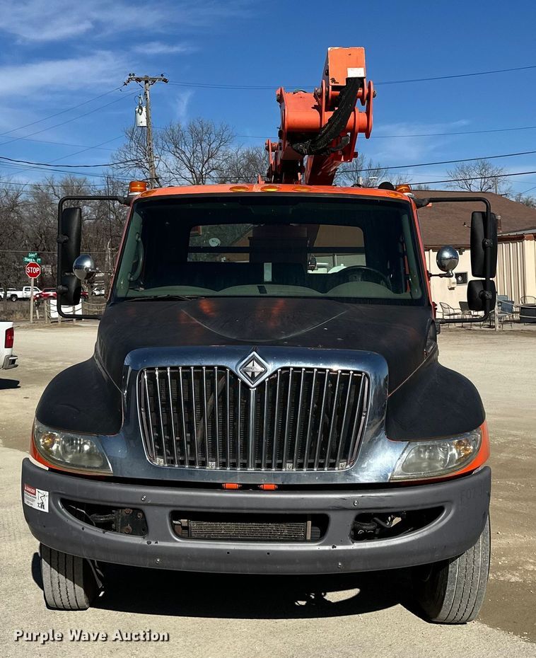 image for item ES1021 2008 International 4100 SBA bucket truck