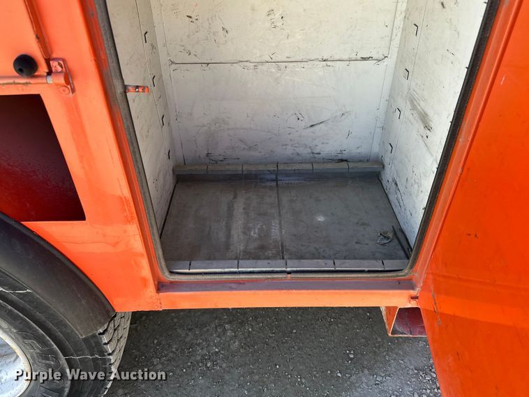 image for item ES1021 2008 International 4100 SBA bucket truck