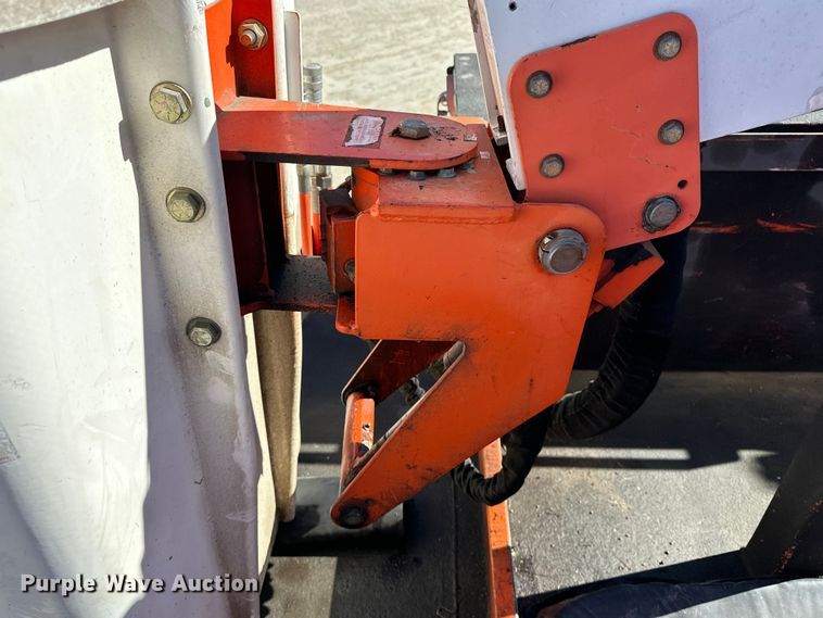 image for item ES1021 2008 International 4100 SBA bucket truck